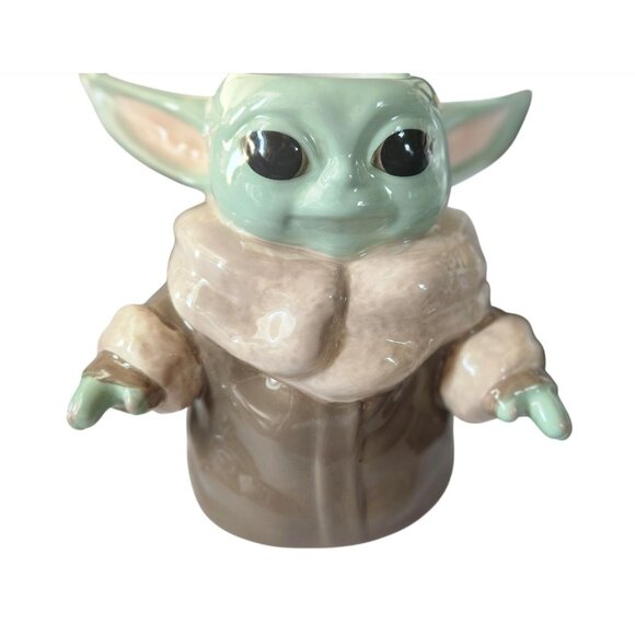 Mug Star Wars Baby Yoda Ceramic Coffee Mug 3D Design 10 Oz Cute & Collectible Gi - Picture 1 of 16
